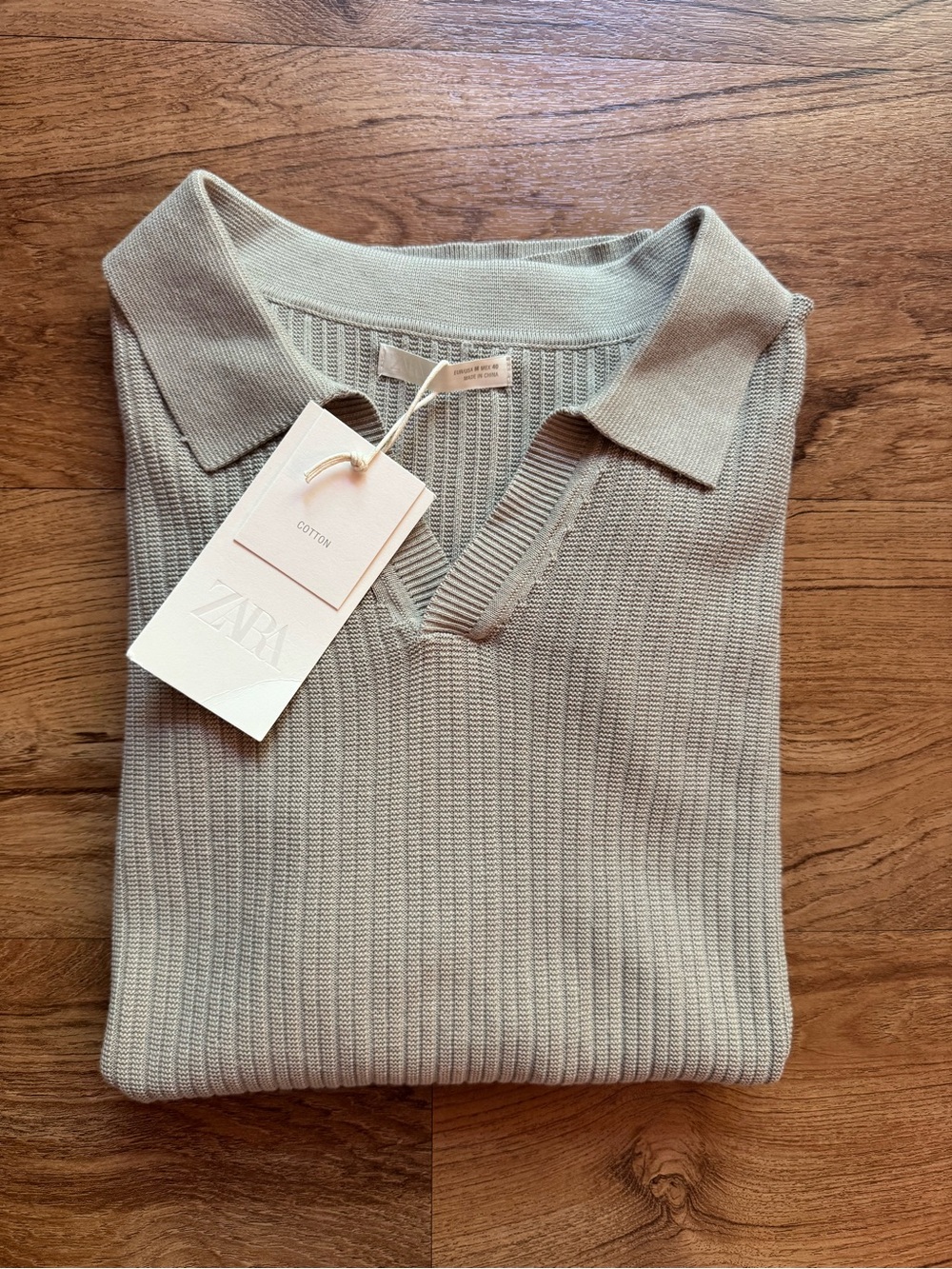 Zara Men’s Light Beige Ribbed Cotton V-Neck Polo Sweater